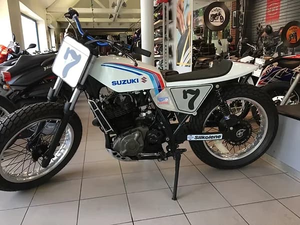 Préparation Dirt Track sur Suzuki DR 600