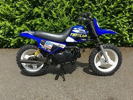 Mini-moto Yamaha PW50 bleue
